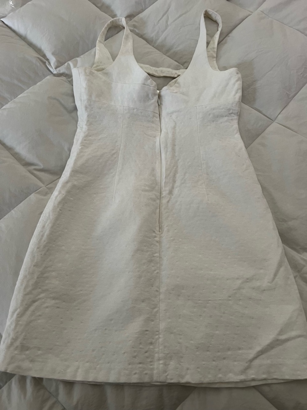 Laundry By Shelli Segal White Dress with Metallic Buckle
